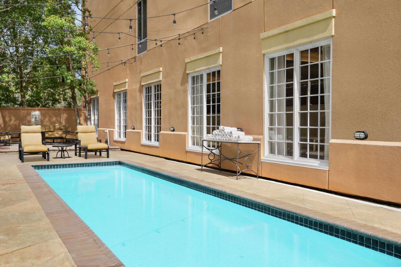 Hampton Inn New Orleans/St.Charles Ave Екстер'єр фото